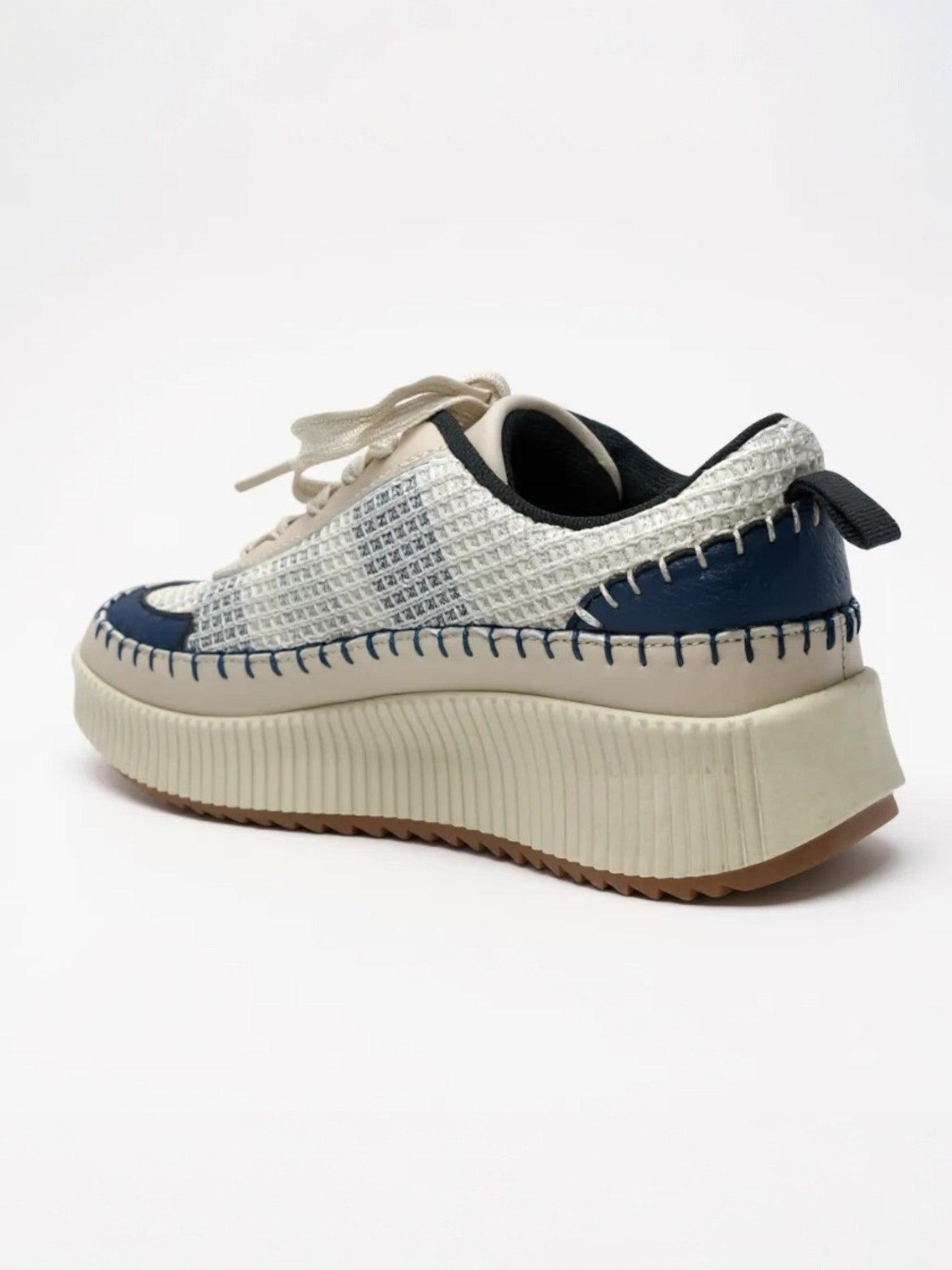 Women Sporty Lace Up Comfort Platform Low Top Sneaker